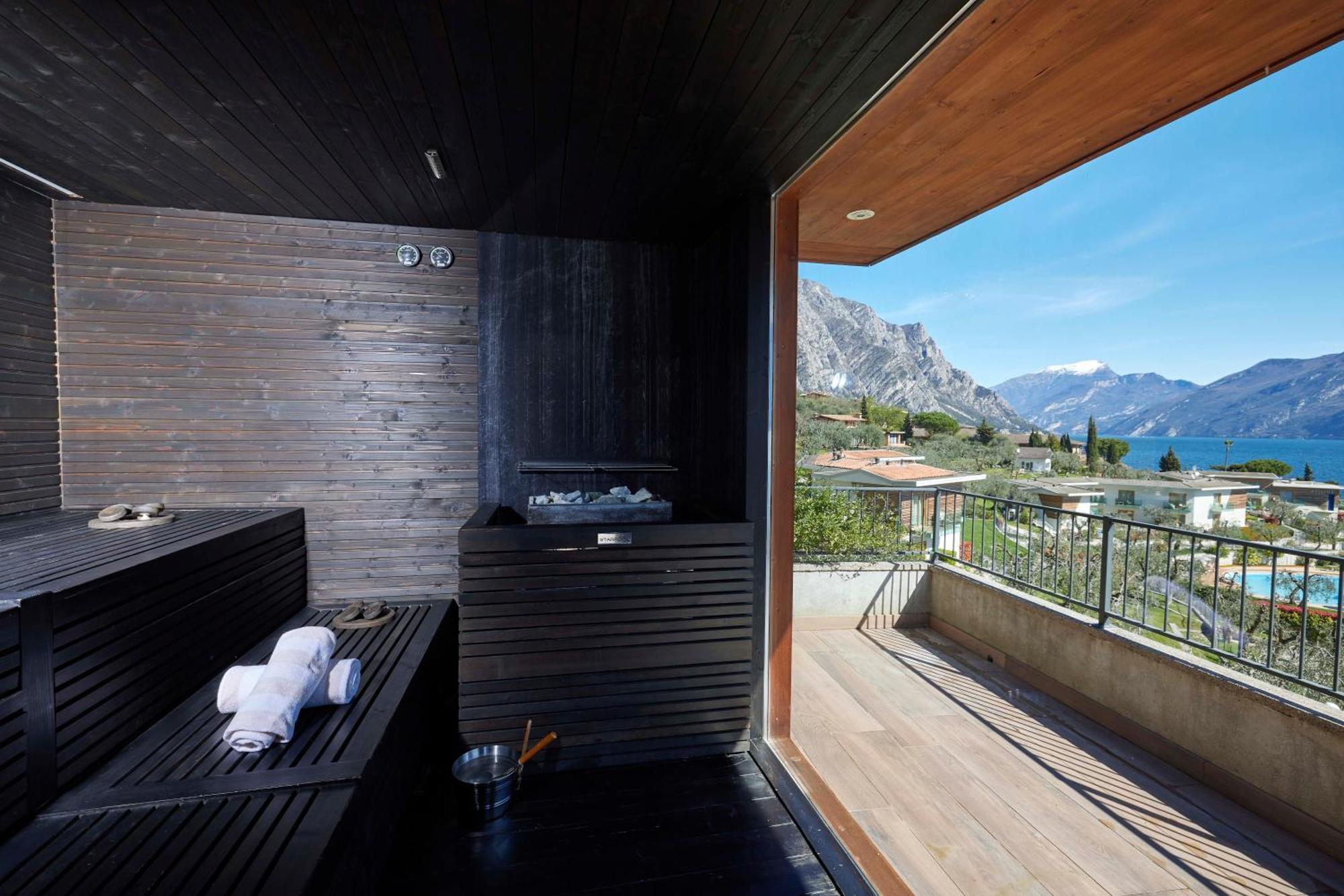 Hotel Atilius - Adults Only Limone sul Garda Kültér fotó
