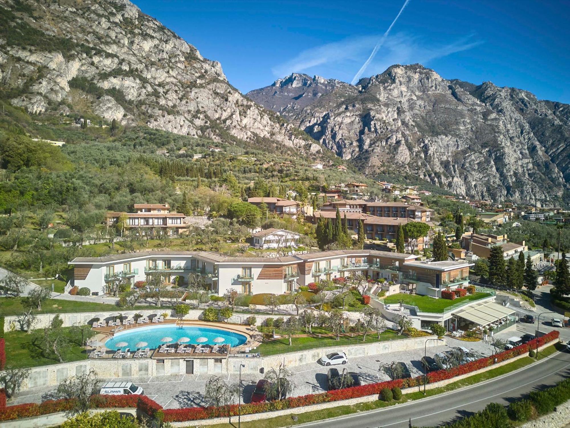 Hotel Atilius - Adults Only Limone sul Garda Kültér fotó