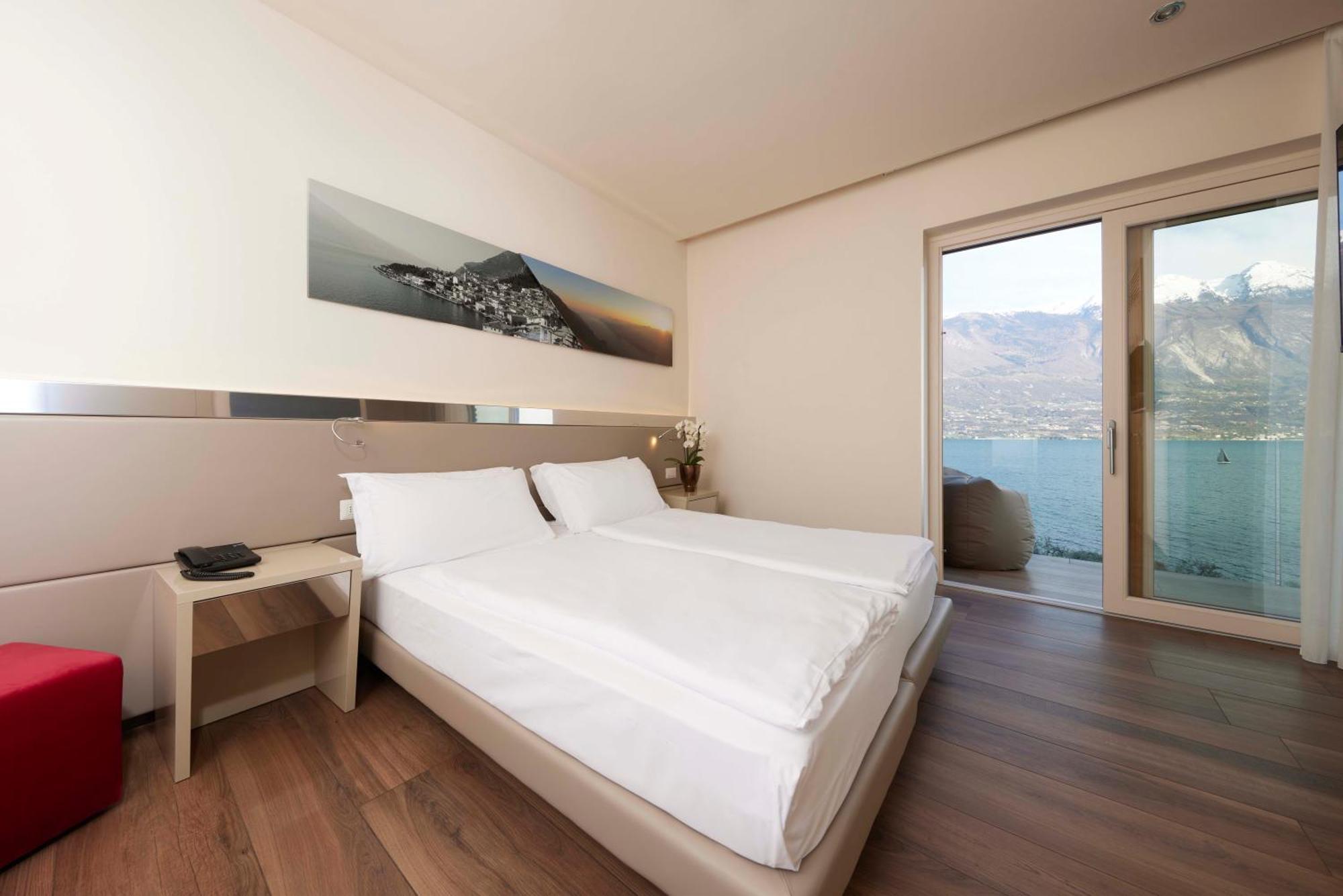 Hotel Atilius - Adults Only Limone sul Garda Szoba fotó